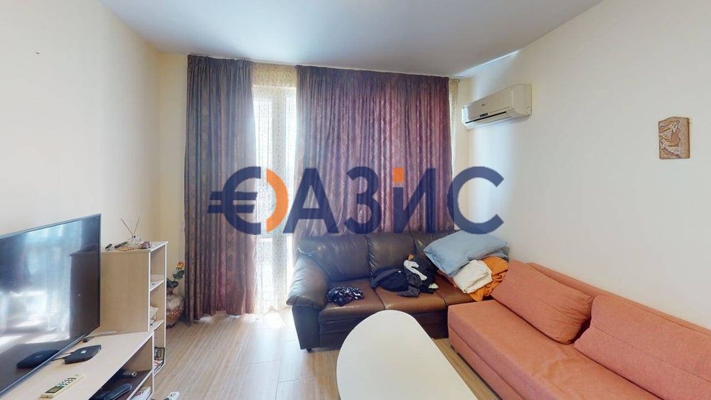 Продава се Двустаен апартамент в с. Кошарица, Област Бургас - 64 кв.м за 518 €/кв.м - Снимка #2