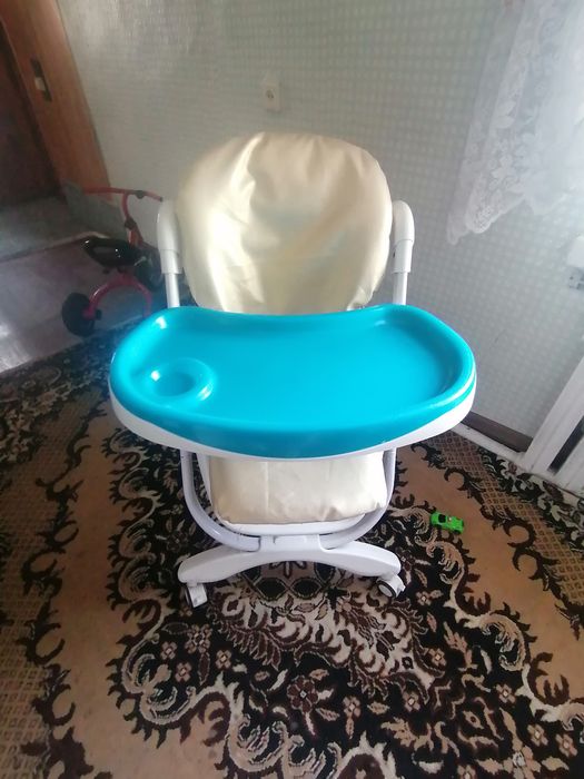 Продам стульчик для кормления