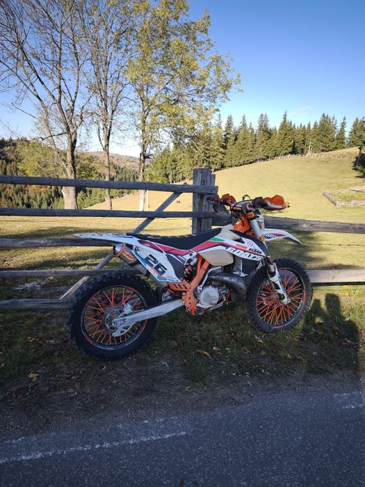 Cross KTM EXC 300 2T cu ACTE !!!