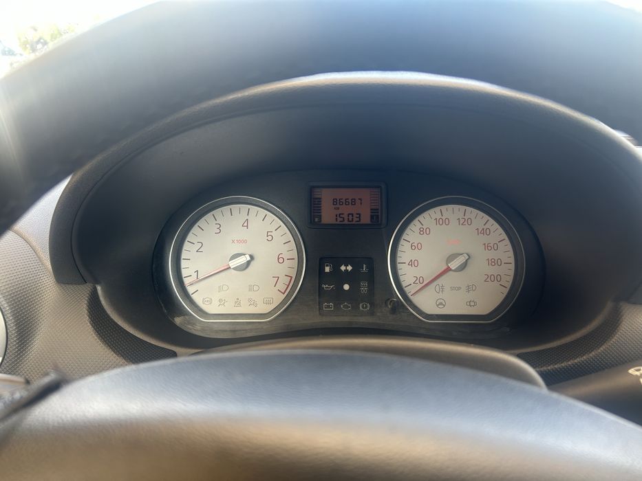 Vând Dacia Sandero 1.4 Benzina | 86.000 km Reali | Aer Condiționat & Servodirecție