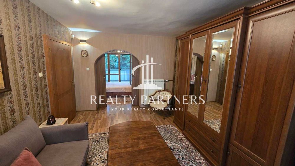 Дава се под наем Етаж от къща в с. Рударци, Област Перник - 75 кв.м за 392.7 € - Снимка #1