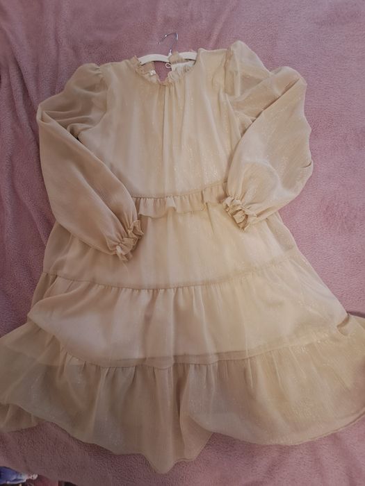 Прекрасна рокля "contrast"