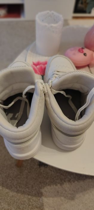 Adidași   înalți