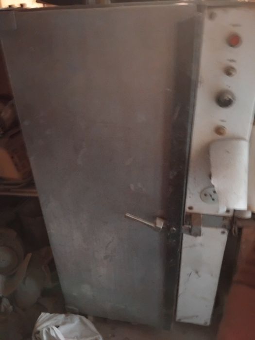 Продам  шкаф жарочный электрический. 12 секций. Для предприятий. Новый