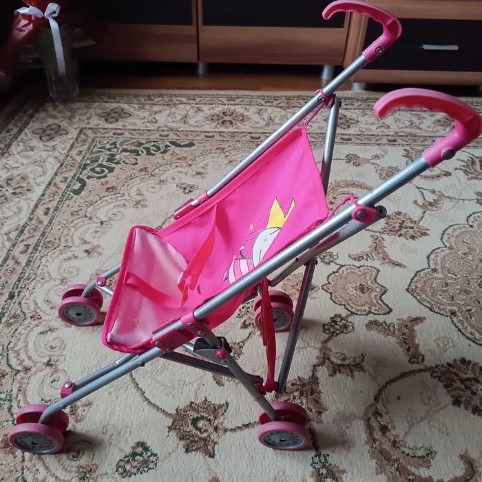 Продам коляску для кукол в отличном состоянии