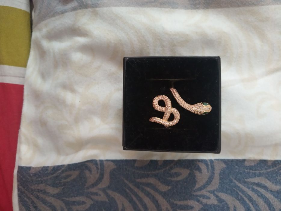 Стильное Кольцо змея