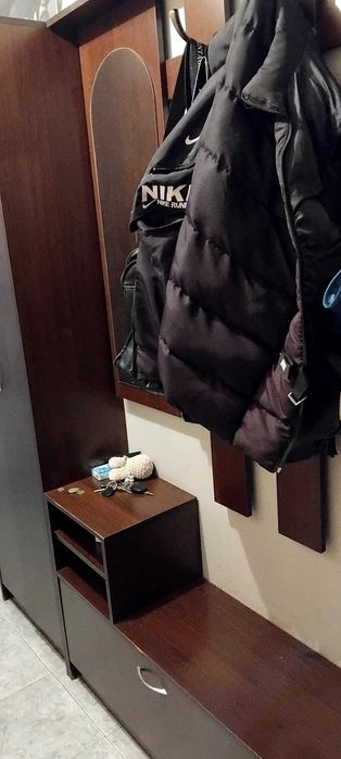 Продавам запазени мебели