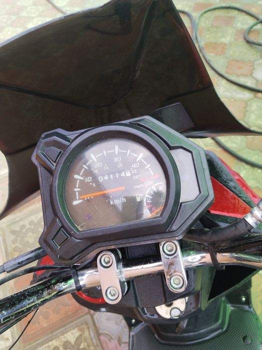 Скутер  мотоцикл