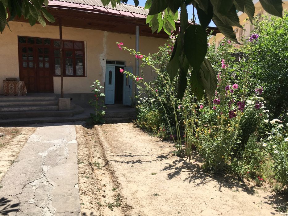 Продаётся участок 5,2 сотки с огромными огородами!