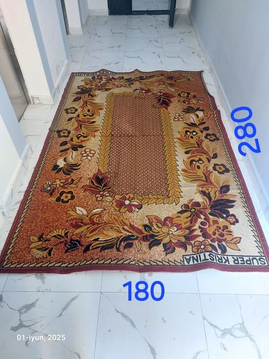 Гиламлар. 4та гилам. Размерлари расмда курсатилган.