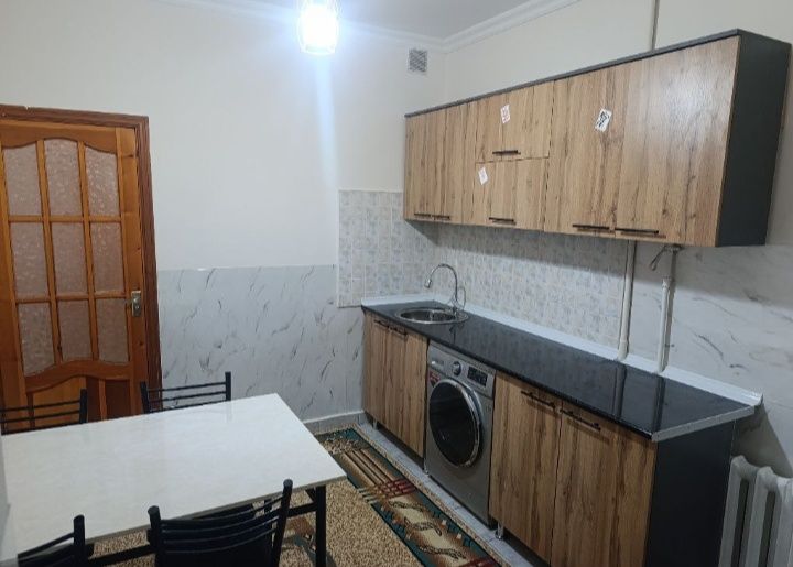 Аренда Юнусобод 4 кв 2х Комнатная Ор: Сезам и 302-Школа Оила