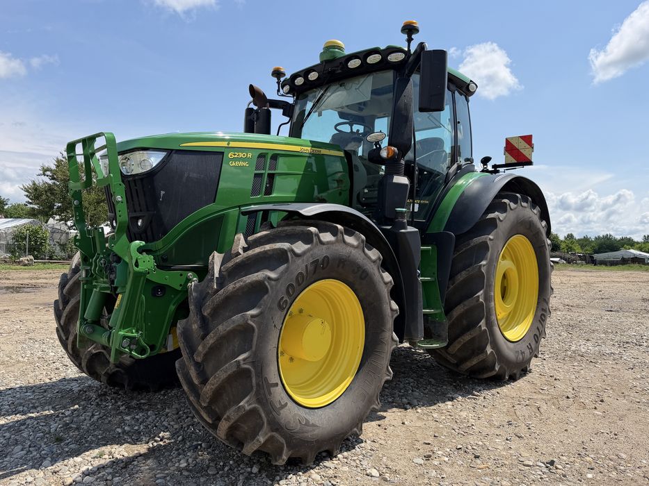 FINANȚABIL  John Deere 6230R+incarcator 683R+furci, 2020, 3860 ore, GPS, anvelope noi, TOP FULL