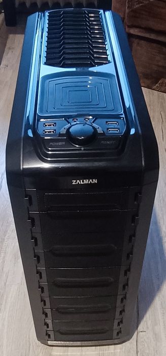 PC gaming Ryzen™ 7 3700x/ RX 5700XT 8 GB/ 32 Gb RAM/ SSD 250GB + 1TB