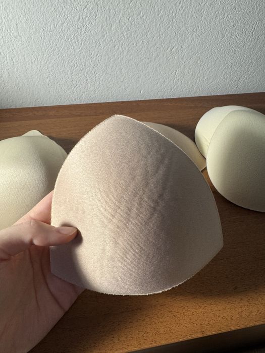 Чашки за бюстие всичко за 5 €