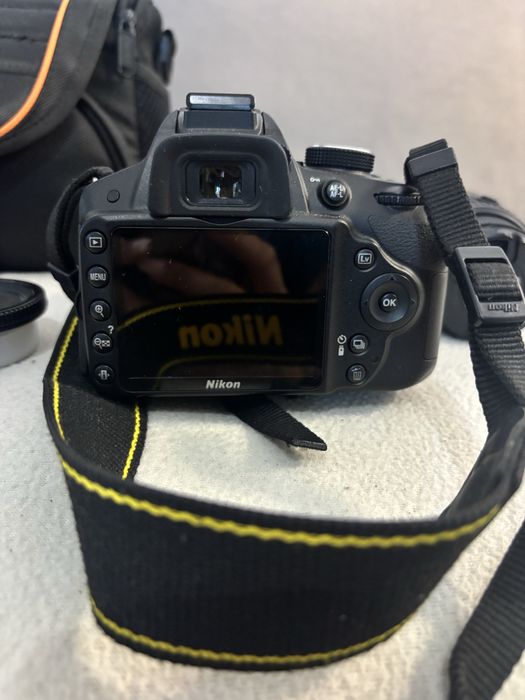 Nikon D3200 DSLR + 2 obiective + geantă foto – kit complet