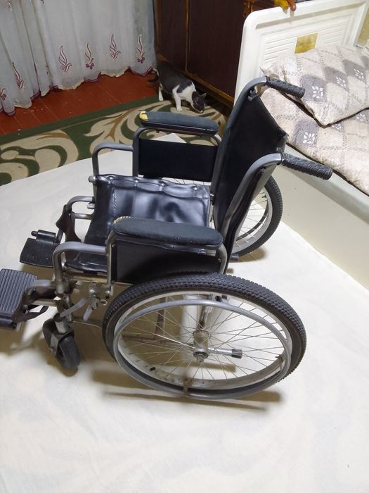 Инвалидная коляска