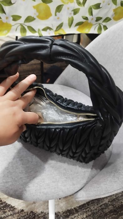 Дамска чанта MIU MIU