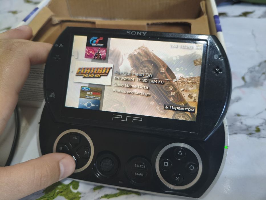 Sony PSP Go с кучей игр
