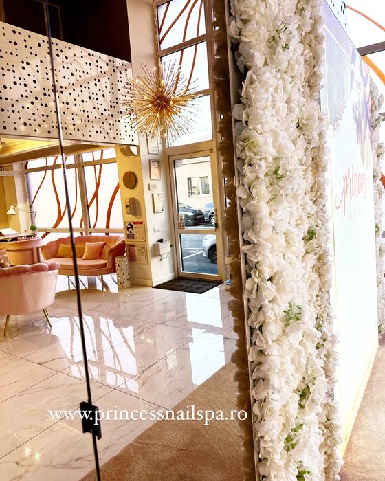 Post Coafor/ Hairstyle disponibil pentru colaborare