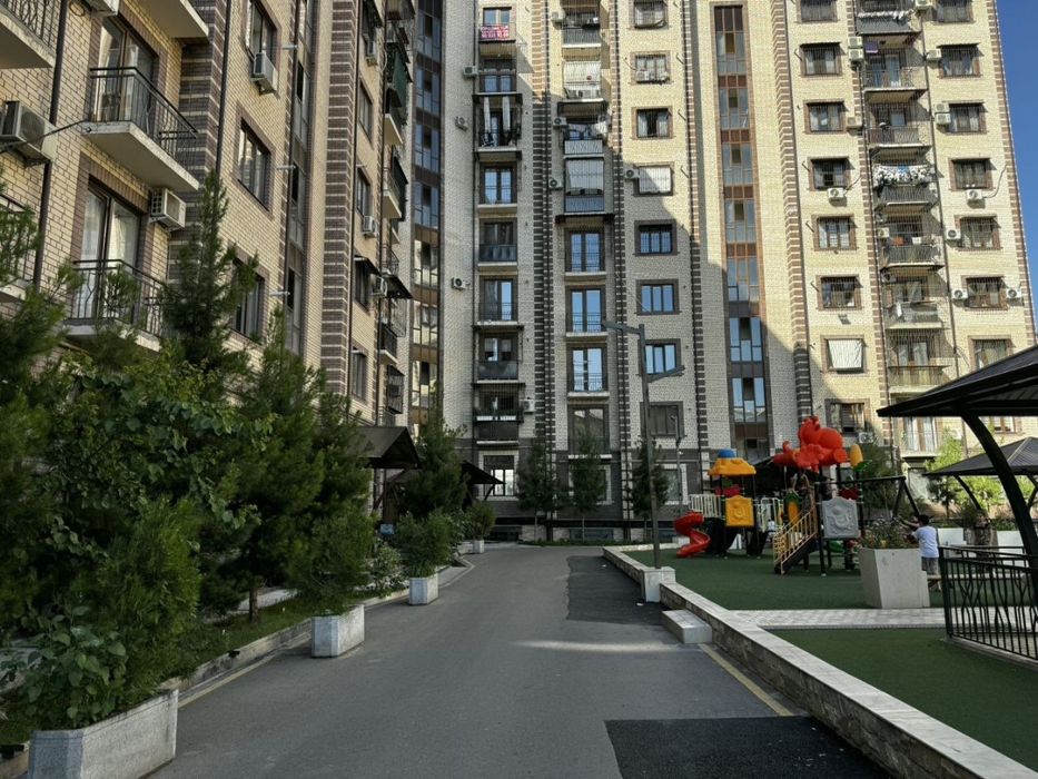 Уй сотилади. Хаммаси колади