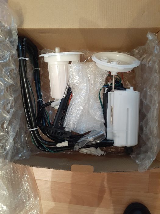 Топливный насос  для БМВ Е60 М5