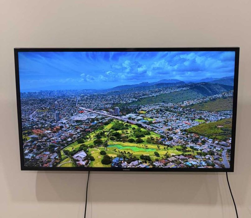 Телевизор Самсунг 109см Интернет Смарт,Wi-Fi, YouTube