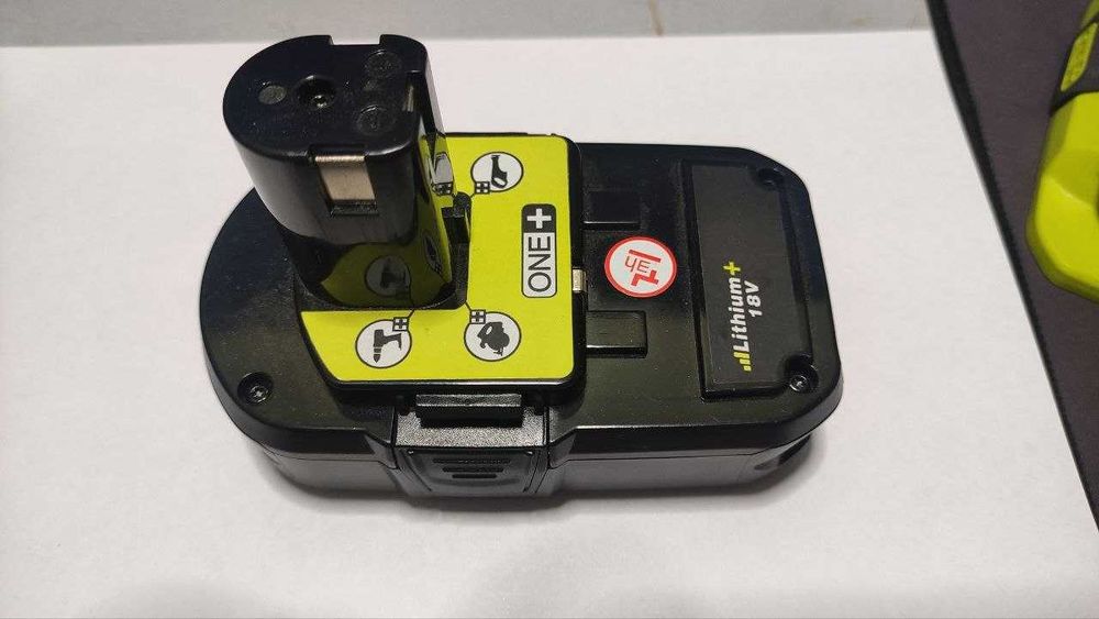 Дрель-шуруповерт угловая Ryobi RAD1801M