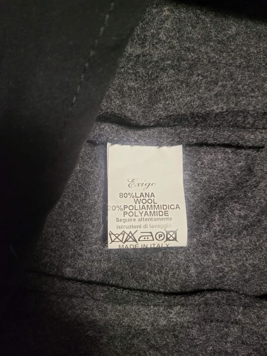 Exigo- palton brand de lux !