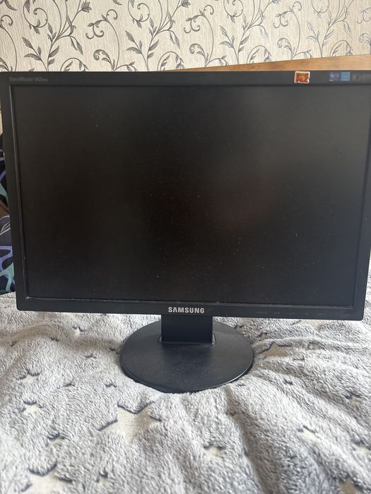 Монитор samsung.