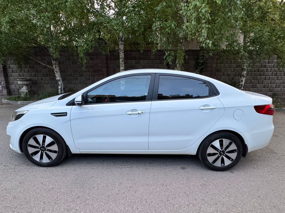 Продам седан Kia Rio