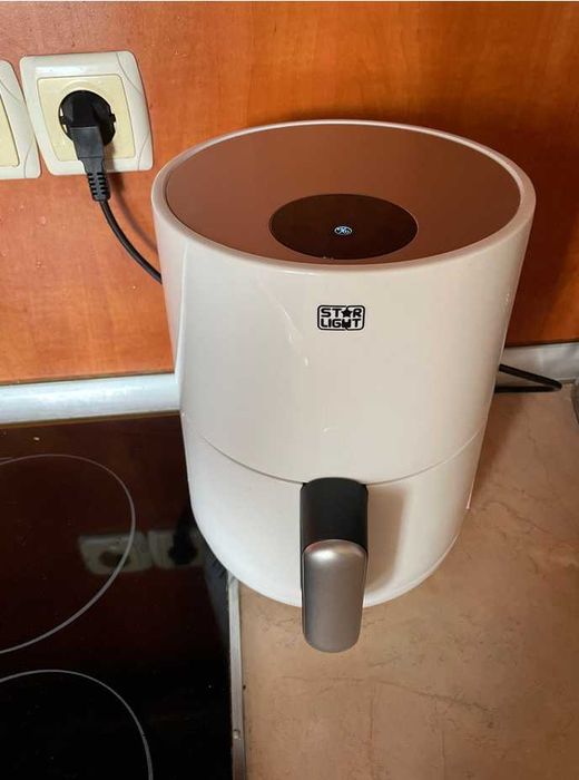 Star Light Airfryer DAFB-1509WH, 900W, 1.5 л