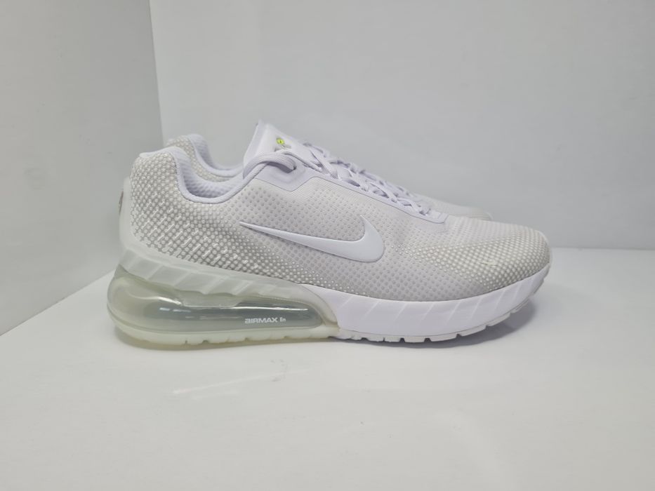 Маратонки Nike Air Max Phoenix 

Чисто нови с кутия.

Размер 41 стелка 26 см.
Размер 42.5 стелка 27.5 см.

Цена 70 евро.