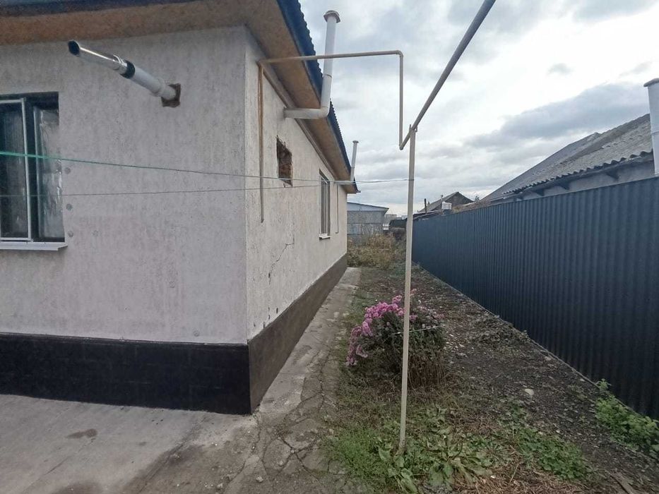 Дом в Каратале, Павел ИмпериЯ