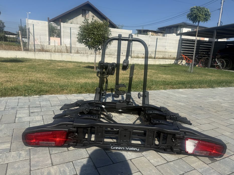 Suport 3 biciclete cu prindere de masina