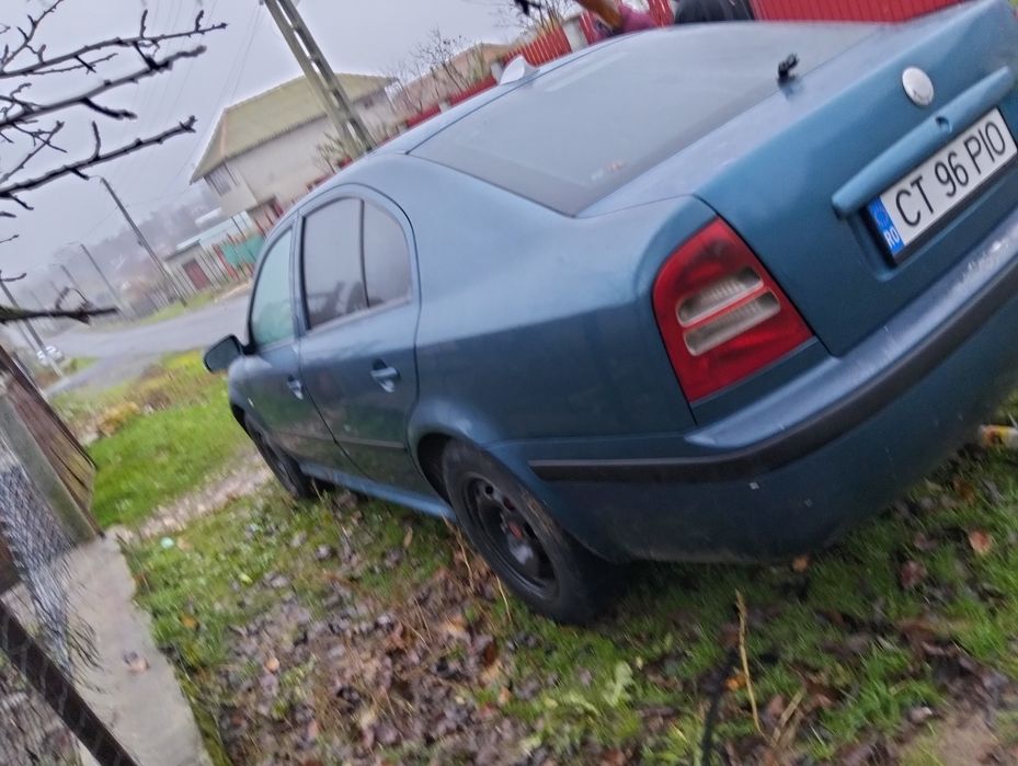 Mașina de câmp fără talon preț. 35 mil ușor negociabil