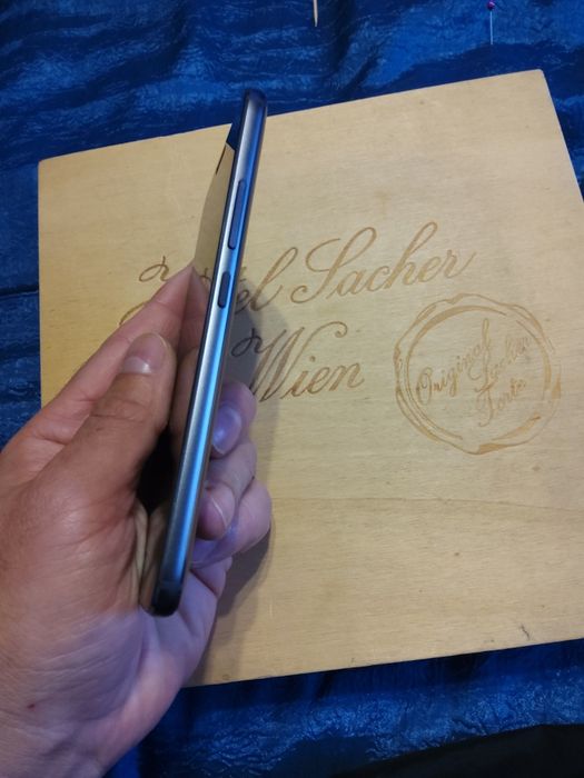 Motorola  moto g5s телефон