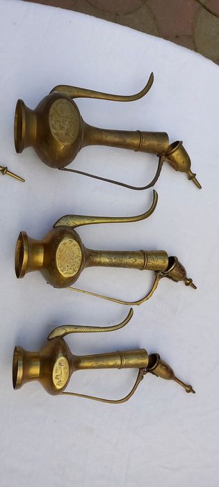 Set 6 ceainicuri lucrate manual alama- bronz