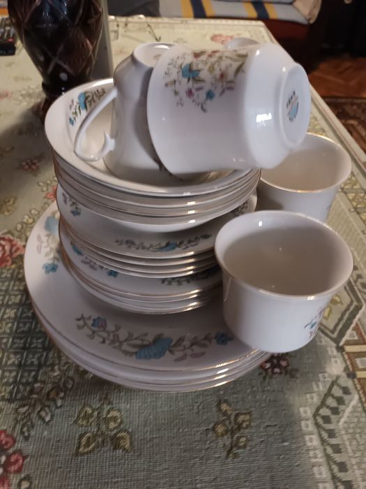 Ceșcuțe cu farfurioare!