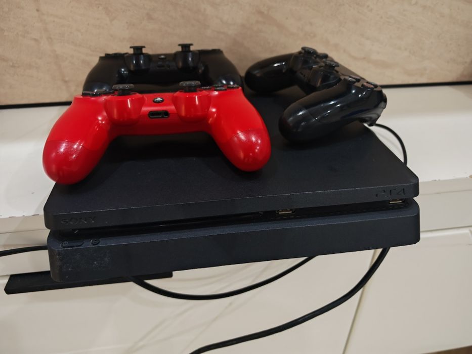 PS4 SLIM продается