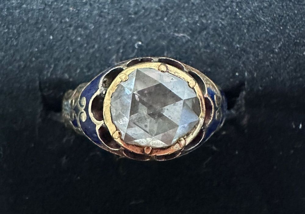 Inel cu diamant natural- antic.