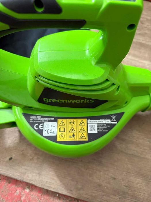 Suflanta/ Aspirator pentru frunze GreenWorks GD40BVK2X