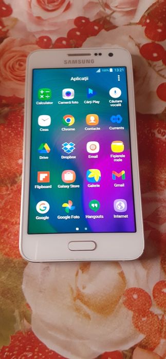 Vand telefon samsung A3