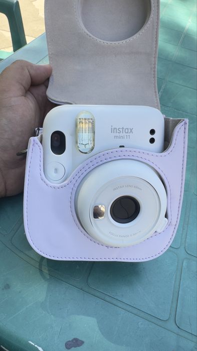Aparat foto instant Fujifilm Instax Mini 11 – 280 lei
