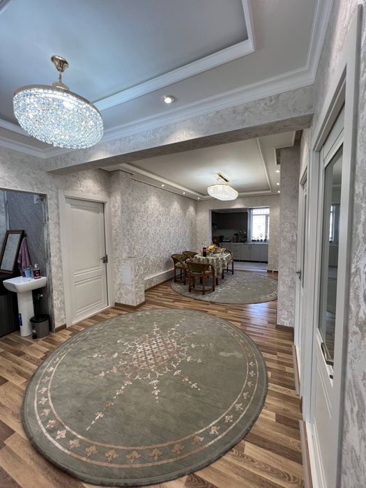 Сергели У́згариш 2 метро