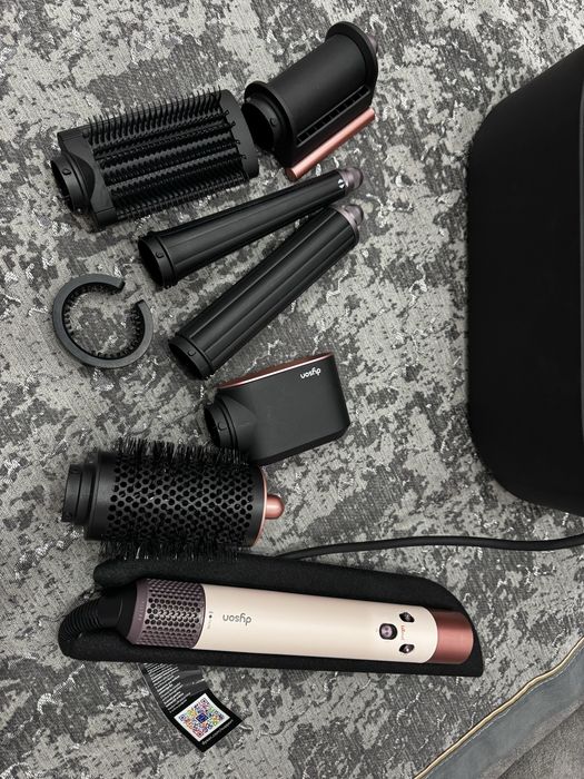 Продаю новый dyson оригинал