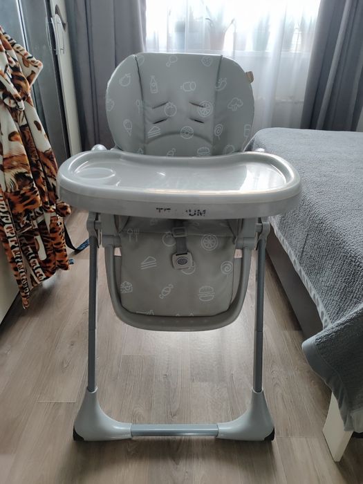 Детский стульчик для кормления