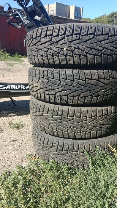 Продам резину зимняя на 14