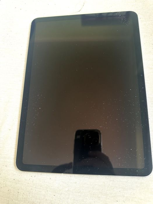 iPad Air M3 512gb заключен, версия 26.0.1