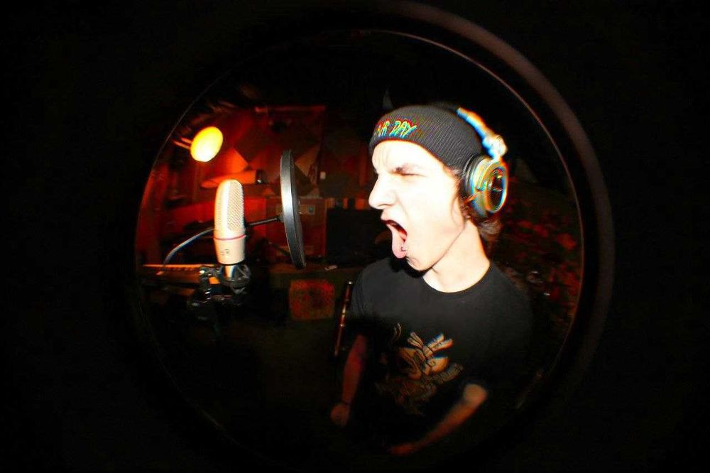 Уроки гитары, вокала и музыки