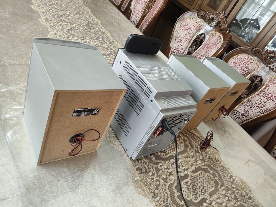 Sharp 2.1 mini sentr orginal  hamma joyi 100% ishlaydi